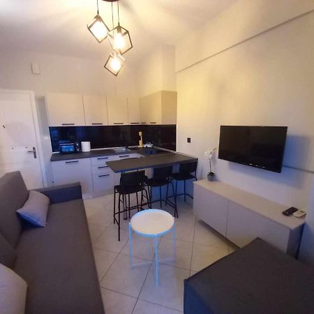 Irene Apartment อเล็กซานโดรโพลิส ภายนอก รูปภาพ